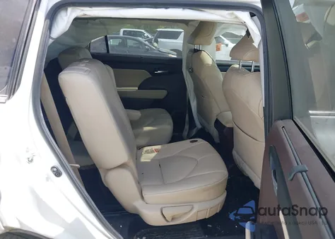 2021 Toyota Highlander Xle from USA, damaged, VIN 5TDGZRAH4MS519388